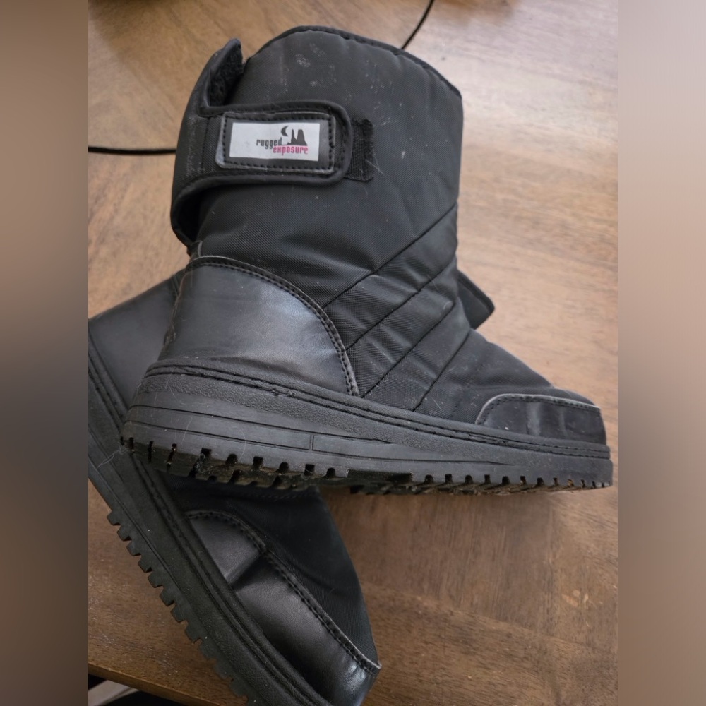Black Insulated Rain and Snow Boots with Rugged Sole